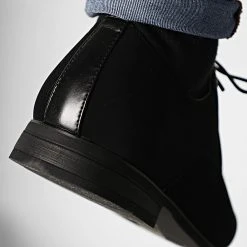 Le moins cher ⌛ Chaussures U558-180 Black de Classic Series ⭐ -Classic Series Soldes classic series 155966 U558 180 BLACK 20200313T140546 04