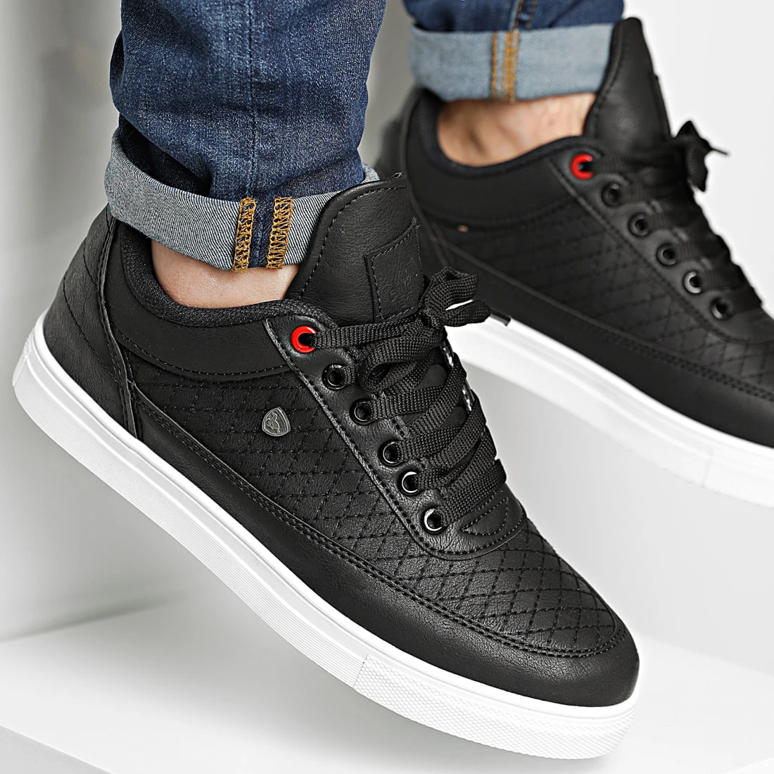 Meilleure affaire 😀 Baskets 011-1 Noir de Classic Series 🛒 3 Meilleure affaire 😀 Baskets 011-1 Noir de Classic Series 🛒