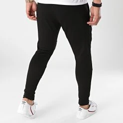 Les meilleures critiques de ✨ Pantalon Jogging G-2750 Noir de Classic Series 🔥 -Classic Series Soldes classic series 266423 G 2750 BLACK 20210521T141018 04