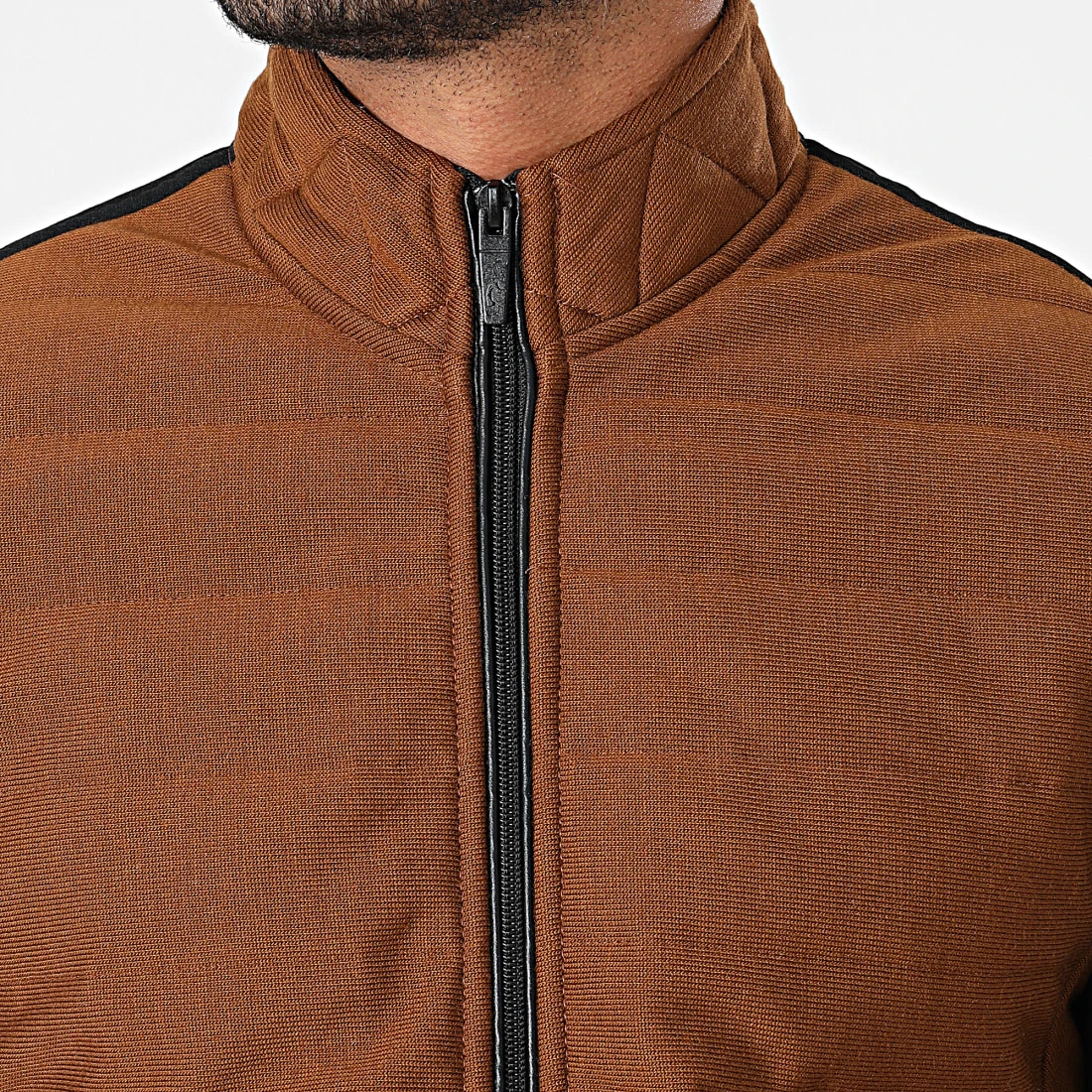 Vente flash ✔️ Veste Zippée Sans Manches 2000 Marron de Classic Series ⌛ 4 Vente flash ✔️ Veste Zippée Sans Manches 2000 Marron de Classic Series ⌛ – Image 2