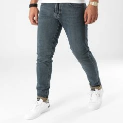 Promo 🌟 Jean Slim 7616 Bleu Denim Réfléchissant Iridescent de Classic Series 👍
