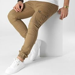 Meilleure affaire ❤️ Jogger Pant E6979 Beige Foncé de Classic Series 💯 -Classic Series Soldes classic series 299863 E6979 F CAMEL 20220131T141616 03