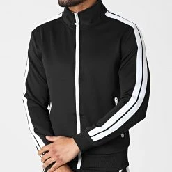Promo 👏 Ensemble Jogging A Bandes T-720 Noir de Classic Series ⌛ -Classic Series Soldes classic series 299929 T 720 BLACK WHITE 20220127T154854 03