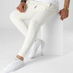 Meilleur prix ⌛ Pantalon Jogging E004 Beige de Classic Series ✔️ -Classic Series Soldes classic series 317476 E004 WHITE 20220509T154732 03