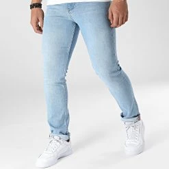 De gros 👍 Jean Slim 7855 Bleu Wash de Classic Series 🎉