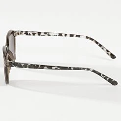 Meilleure affaire 🎉 Lunettes De Soleil 026154 Fauve Noir Dégradé de Classic Series 🔔 -Classic Series Soldes classic series 323132 026154 GREY 20220609T145212 03