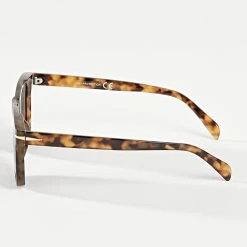 Les meilleures critiques de ✨ Lunettes De Soleil 026124 Noir Fauve de Classic Series ✔️ -Classic Series Soldes classic series 323274 026124 NOIR ECAILLE 20220609T144349 03