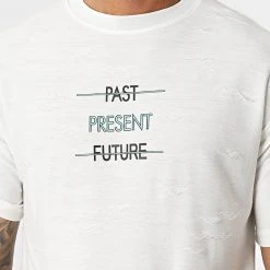 De gros 👏 Tee Shirt EXO301 Blanc de Classic Series 🎉 -Classic Series Soldes classic series 324244 EXO301 WHITE 20220620T150931 02