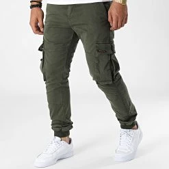 Bon marché 🔥 Pantalon Cargo H64060C62194 Vert Kaki de Classic Series ⭐