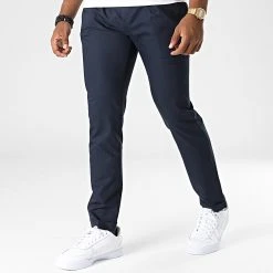 Vente flash 🤩 Pantalon Chino 99000 Bleu Marine de Classic Series 🎁