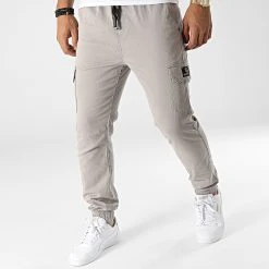 Offres 😀 Pantalon Cargo H62570 Gris de Classic Series 🛒