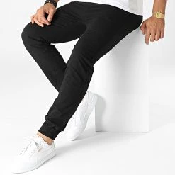 Vente flash 💯 Jogger Pant H60014 Noir de Classic Series ✨ -Classic Series Soldes classic series 329495 H60014T62153EN 24000 20220727T152548 03
