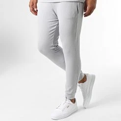 Meilleure affaire 💯 Ensemble Tee Shirt Et Pantalon Jogging MAX009 Gris Clair de Classic Series 🛒 -Classic Series Soldes classic series 329717 MAX009 STONE GREY 20220729T155819 04