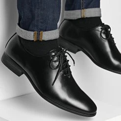 Promo ✔️ Chaussures GH3089 Noir de Classic Series 🔔