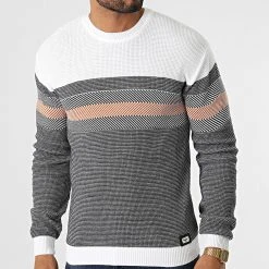 Vente flash 😀 Pull 52286 Beige Clair Noir de Classic Series 🔥 -Classic Series Soldes classic series 330814 52286 BLANC 20220805T103007 03