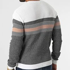 Vente flash 😀 Pull 52286 Beige Clair Noir de Classic Series 🔥 -Classic Series Soldes classic series 330814 52286 BLANC 20220805T103008 04