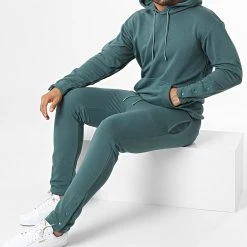 Grosses soldes 🤩 Ensemble De Survetement GK-1070T Bleu Pétrole de Classic Series 🎁