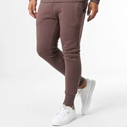 Les meilleures critiques de ⭐ Ensemble De Survetement GK-1096T Prune de Classic Series ✨ -Classic Series Soldes classic series 336847 GK 1096T MURDUM 20220909T150414 04