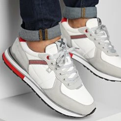 Promo ⭐ Baskets 140300 White Grey de Classic Series 🎉