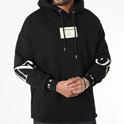 Sortie 😉 Sweat Capuche 22-K014 Noir de Classic Series 🧨