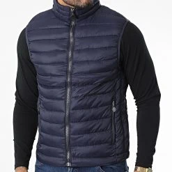 Top 10 👏 Doudoune Sans Manches ZH68 Bleu Marine de Classic Series ✨ 8 Top 10 👏 Doudoune Sans Manches ZH68 Bleu Marine de Classic Series ✨ -Classic Series Soldes classic series 338152 ZH68 61 DEEP BLUE 20220922T152420 03