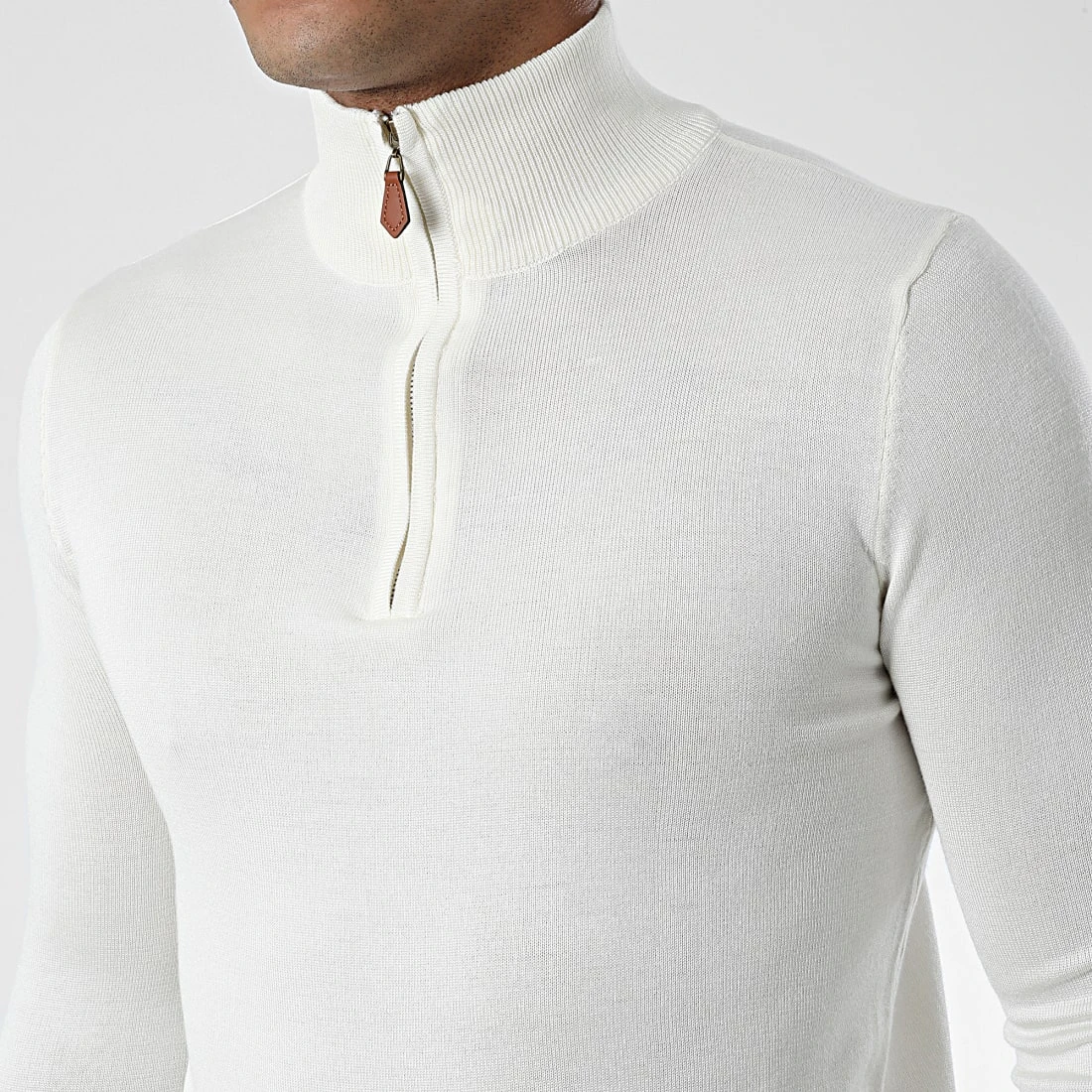 Nouveau 🌟 Pull Col Zippé J666 Beige Clair de Classic Series ⌛ 4 Nouveau 🌟 Pull Col Zippé J666 Beige Clair de Classic Series ⌛ – Image 2