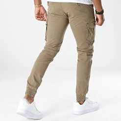 Tout neuf ⌛ Pantalon Cargo 7685 Beige Kaki de Classic Series 🛒 -Classic Series Soldes classic series 338653 7685 5 20221026T140712 04
