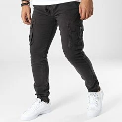 De gros ✨ Pantalon Cargo 7685 Noir Délavé de Classic Series 💯