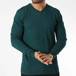 Offres ⌛ Pull Col V 6745 Vert Foncé de Classic Series ✔️ -Classic Series Soldes classic series 342219 6745 VERT BOUTEILLE 20221020T135254 03