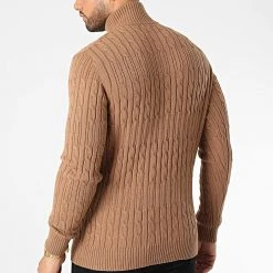 Nouveau 🎉 Pull Col Zippé 6852 Camel de Classic Series 🤩 -Classic Series Soldes classic series 342235 6852 CAMEL 20221020T135214 04
