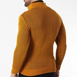 Budget ❤️ Pull Col Montant 5017 Orange de Classic Series 🥰 -Classic Series Soldes classic series 342587 5017 YELLOW 20221007T160903 04