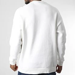 Sortie ❤️ Sweat Crewneck 9901 Blanc de Classic Series 🎉 -Classic Series Soldes classic series 344433 9901 006 20221024T151338 04