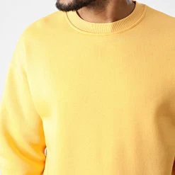 Les meilleures critiques de 👏 Sweat Crewneck 8902 Jaune de Classic Series 😍 -Classic Series Soldes classic series 344439 8902 026 20221020T155551 02