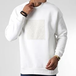 Top 10 ❤️ Sweat Crewneck 9900 Blanc de Classic Series 🎁 -Classic Series Soldes classic series 344460 9900 006 20221024T155625 03