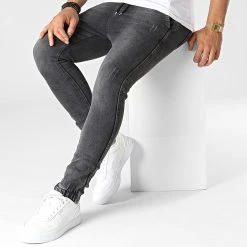 Offres ⌛ Jogger Pant DJ2274 Gris Anthracite de Classic Series 🌟 -Classic Series Soldes classic series 344559 DJ2274 BLACK 20221024T143357 03
