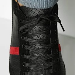 Remise 😀 Baskets Nac-17 Black Red de Classic Series ⌛ -Classic Series Soldes classic series 344734 NAC 17 BLK BLK SUET 20221111T154449 03