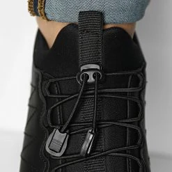 Le moins cher 🔔 Baskets 975 Black White de Classic Series ✨ -Classic Series Soldes classic series 344741 975 BLK WHITE 20221102T145923 03