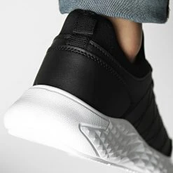 Le moins cher 🔔 Baskets 975 Black White de Classic Series ✨ -Classic Series Soldes classic series 344741 975 BLK WHITE 20221102T145924 04