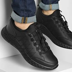 Vente flash 🎁 Baskets 975 Black Black de Classic Series ❤️