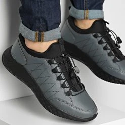 Grosses soldes ❤️ Baskets 975 Grey Black de Classic Series ✔️