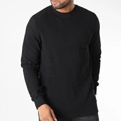 Meilleur prix 🥰 Sweat Crewneck 7902 Noir de Classic Series ⌛ -Classic Series Soldes classic series 346025 7902 001 20221031T123118 03