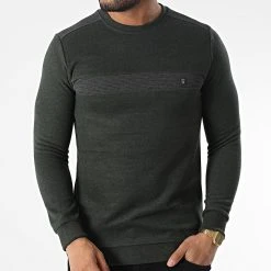 Meilleur prix 👍 Sweat Crewneck RBL6212 Vert Kaki de Classic Series 🎁 -Classic Series Soldes classic series 348711 RBL6212 HAKI 20221125T150518 03