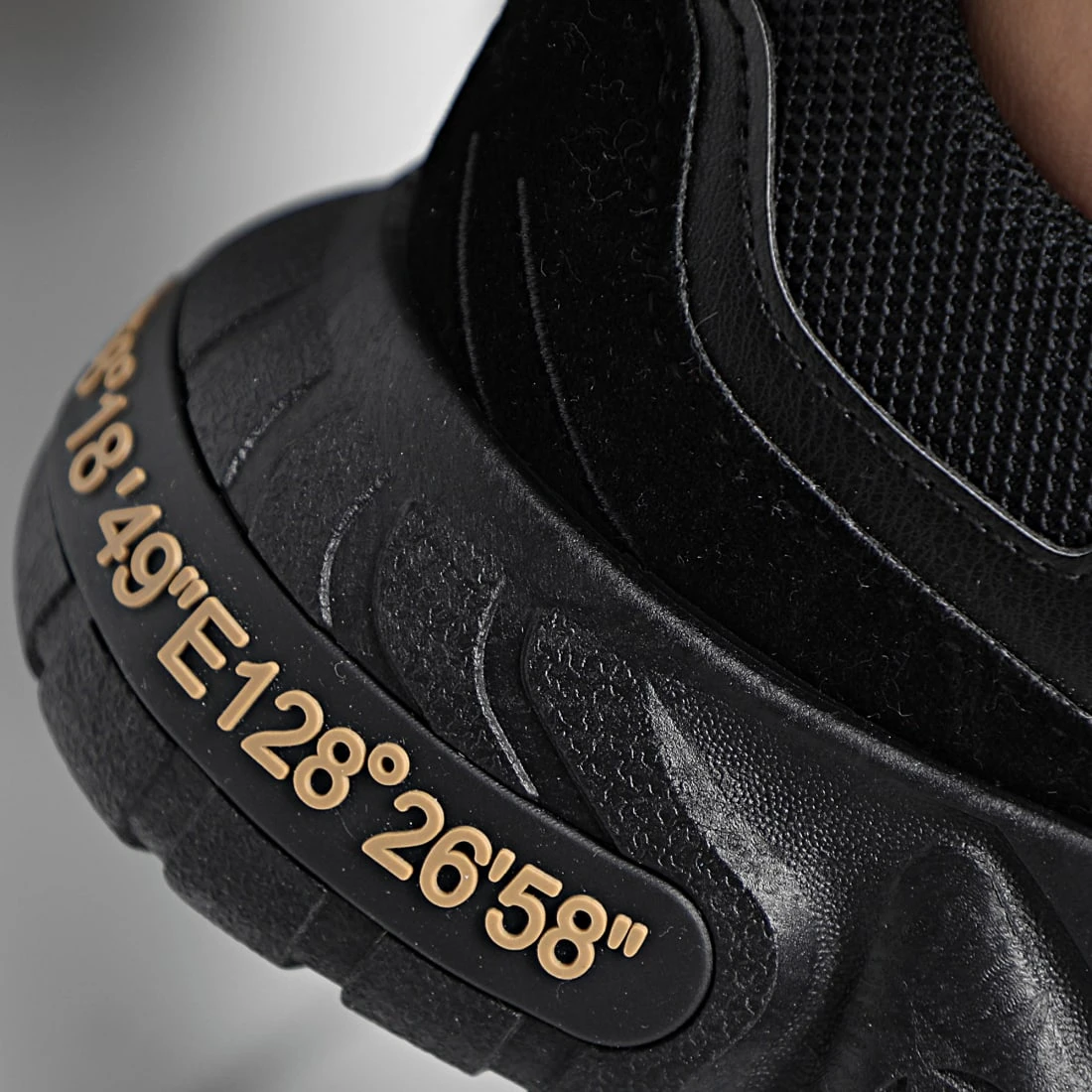 Bon marché ⭐ Baskets Z1 Black de Classic Series 🎁 3 Bon marché ⭐ Baskets Z1 Black de Classic Series 🎁 – Image 2