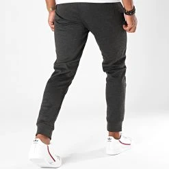 Offres 👏 Pantalon Jogging SP1594 Gris Anthracite Chiné de Classic Series ✔️ 10 Offres 👏 Pantalon Jogging SP1594 Gris Anthracite Chiné de Classic Series ✔️ -Classic Series Soldes south pole 197378 SP1594 H CHARCOAL 20190913T140414 05